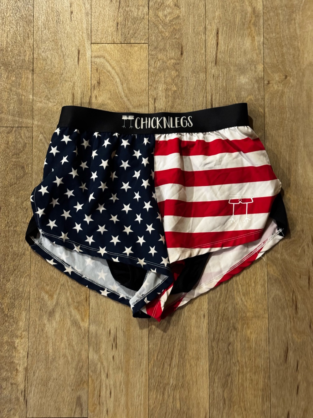 ChicknLegs USA American Flag 1.5" Split Running Shorts Size Small
